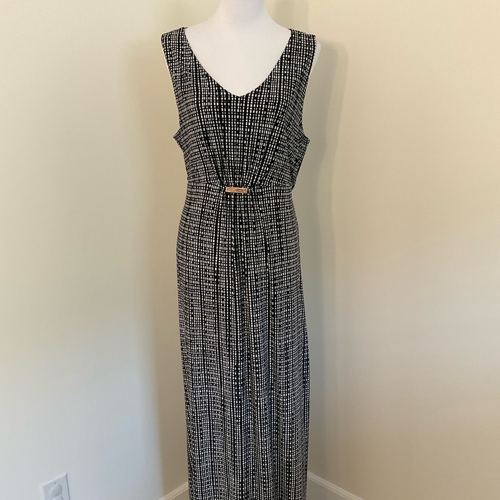 NWT Simply Styled Monochrome Patterned Sleeveless Maxi Dress